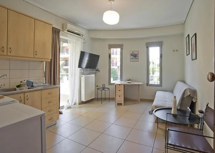 Filoxenia Modern Apt With Balcony Near Ctr